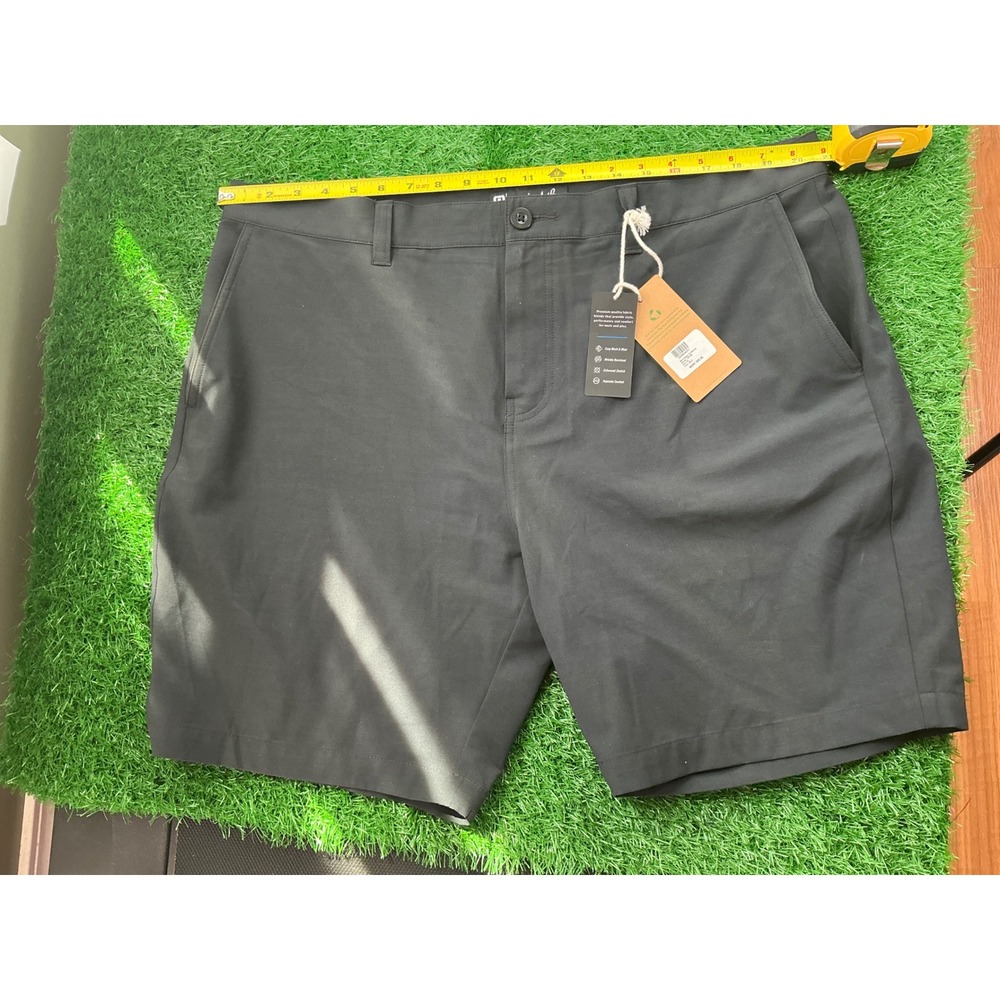 TravisMathew Bermuda Golf Shorts Mens 40 Black Eco Collection Stretch 1MSY310
